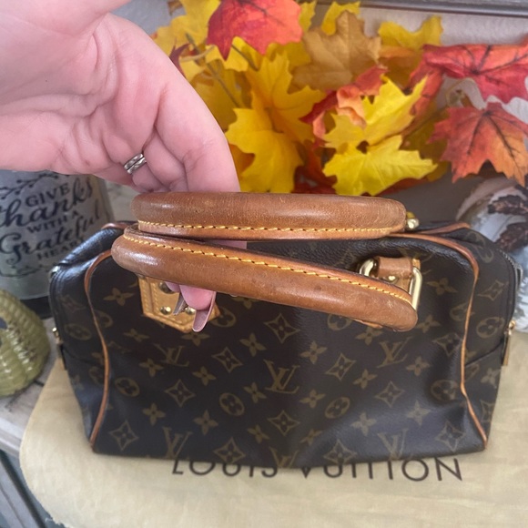 SOLD Auth Louis Vuitton Monogram Manhattan PM - Picture 3 of 12